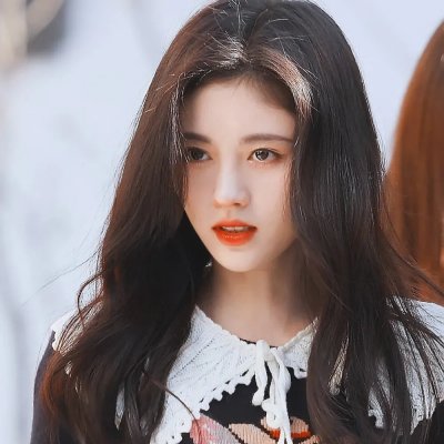 撞脸